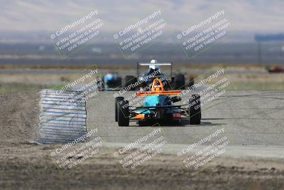 media/Oct-26-2025-CalClub SCCA (Sun) [[8ce1e69566]]/Group 3/Grapevine/